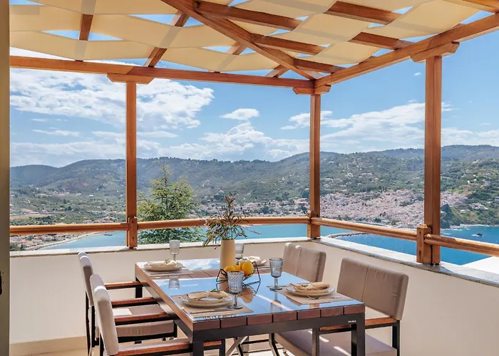 Kohili - Elevated Sea View Living